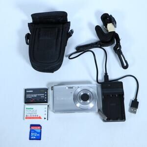 Casio Exilim EX-Z60 Digital Camera Silver 6MP Charger SD 2 Batteries